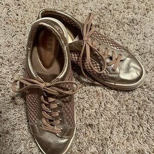 STEVEN rose gold leather sneakers, 8.5